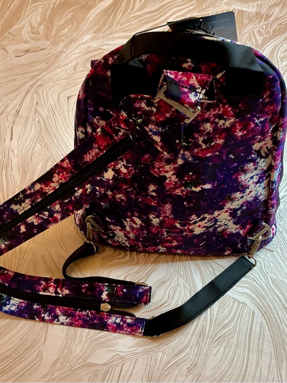 NWT BAGGALLINI  FLORAL RFID WATER RESISTANT BACKPACK - Picture 7 of 9